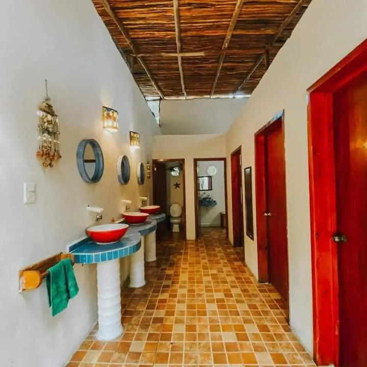 Hostal Mulut Tulum 3*,